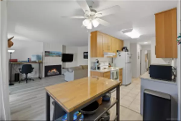 2346 Grand, San Diego, CA 92109