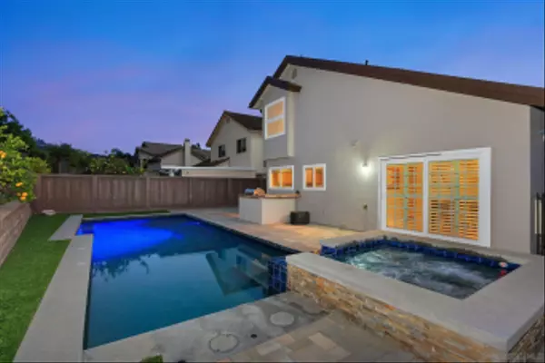 San Diego, CA 92130,3975 San Gregorio Way