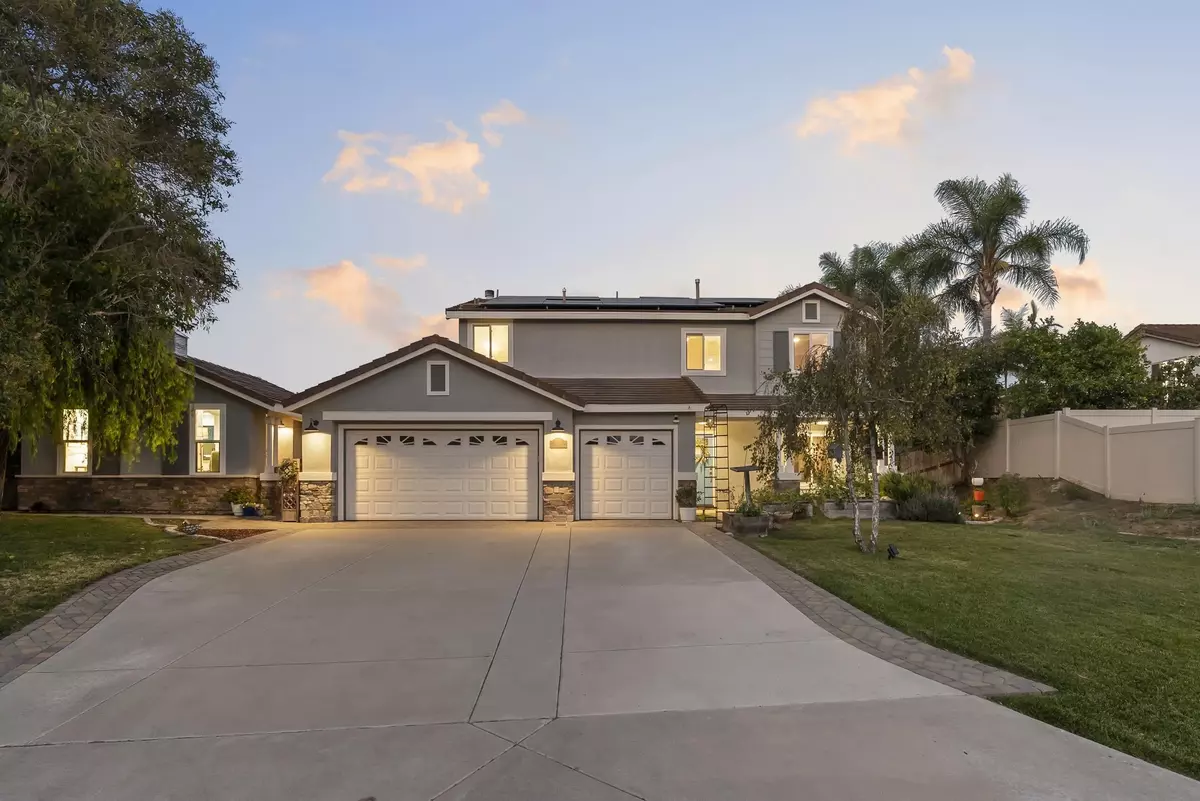 Oceanside, CA 92056,1328 Woodhaven Dr