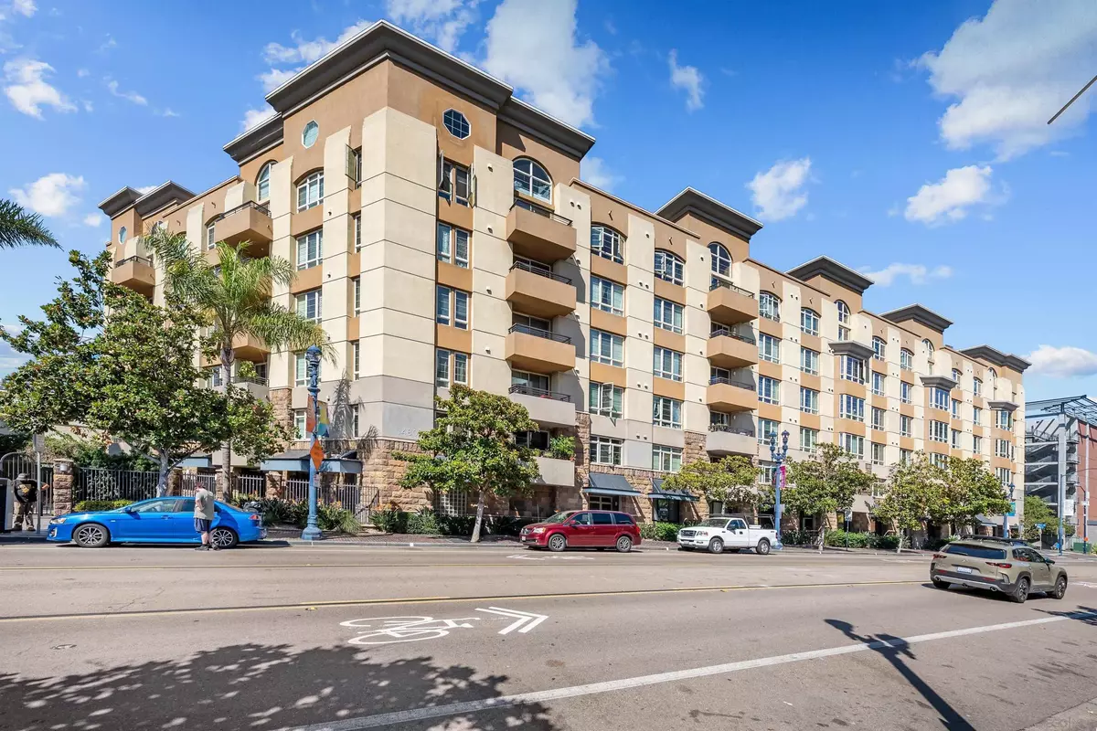 San Diego, CA 92101,1480 Broadway #2107