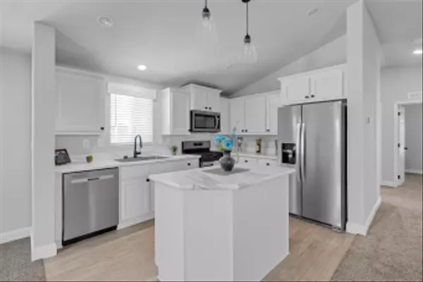 El Cajon, CA 92021,12044 Royal Rd #63