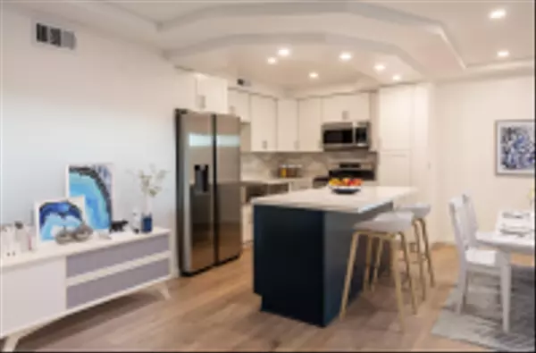 La Mesa, CA 91942,7000 Saranac Street #17