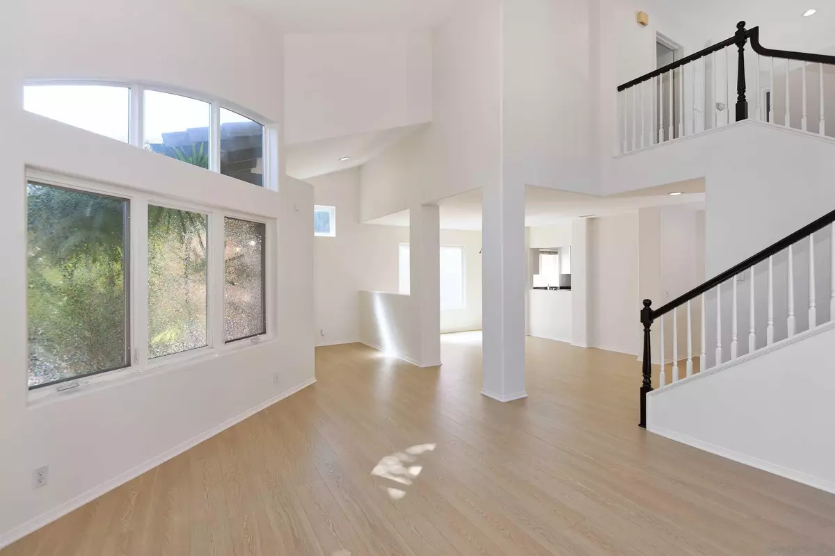 La Jolla, CA 92037,7346 Fay Ave