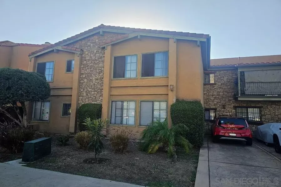 4520 51st #11, San Diego, CA 92115