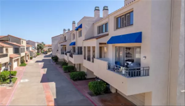 Huntington Beach, CA 92649,3231 Francois Drive #73