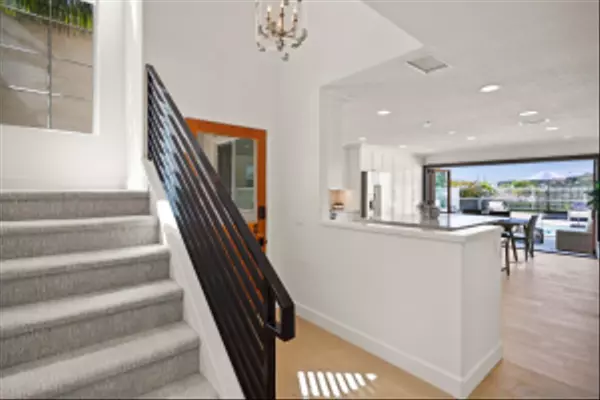 Dana Point, CA 92629,37 Santa Lucia