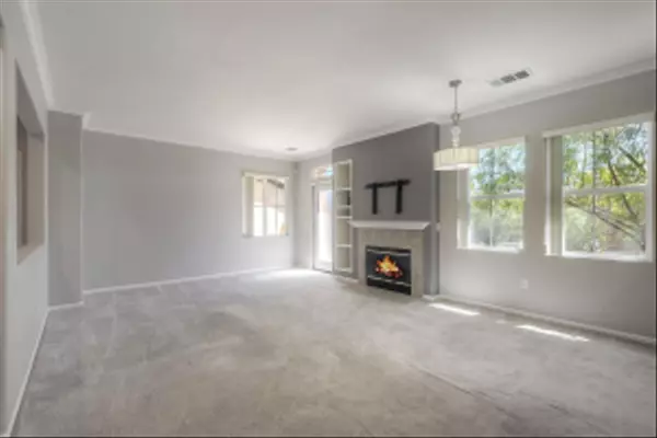 San Diego, CA 92128,10804 Serafina Lane #6