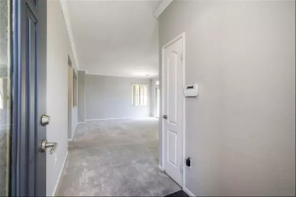 San Diego, CA 92128,10804 Serafina Lane #6