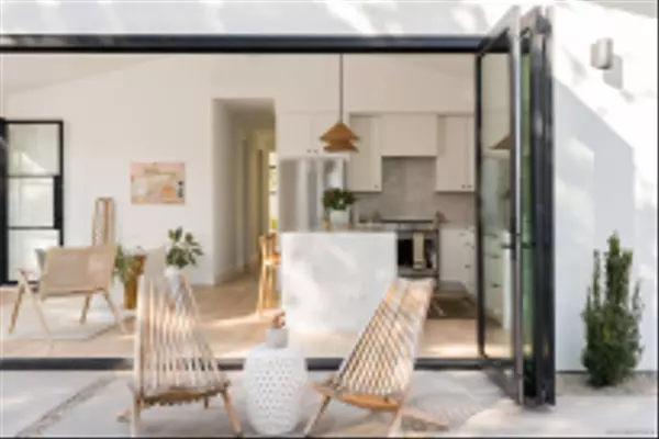 Encinitas, CA 92024,655 Lucylle Ln