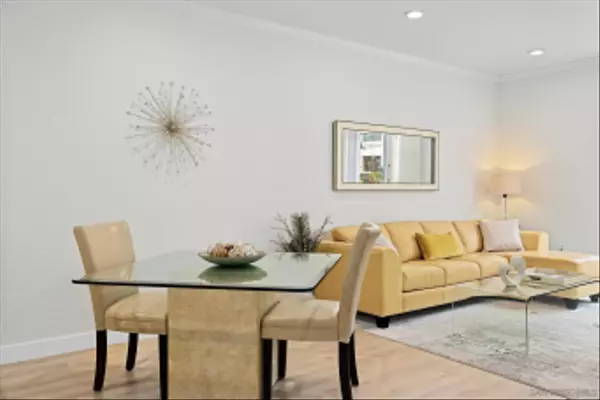 La Jolla, CA 92037,9237 Regents Rd. ##K101