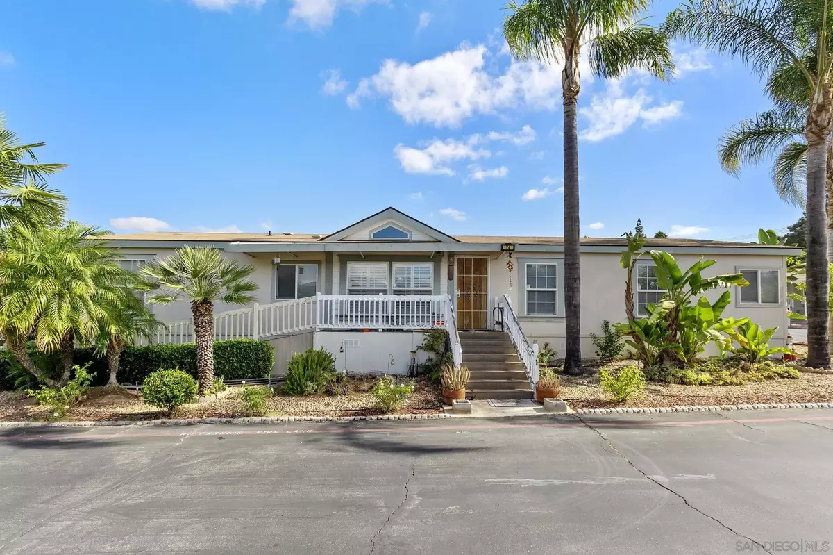 Escondido, CA 92027,1301 S Hale Ave ##74