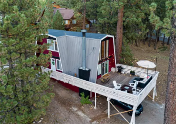 Big Bear Lake, CA 92315,777 Iris Dr