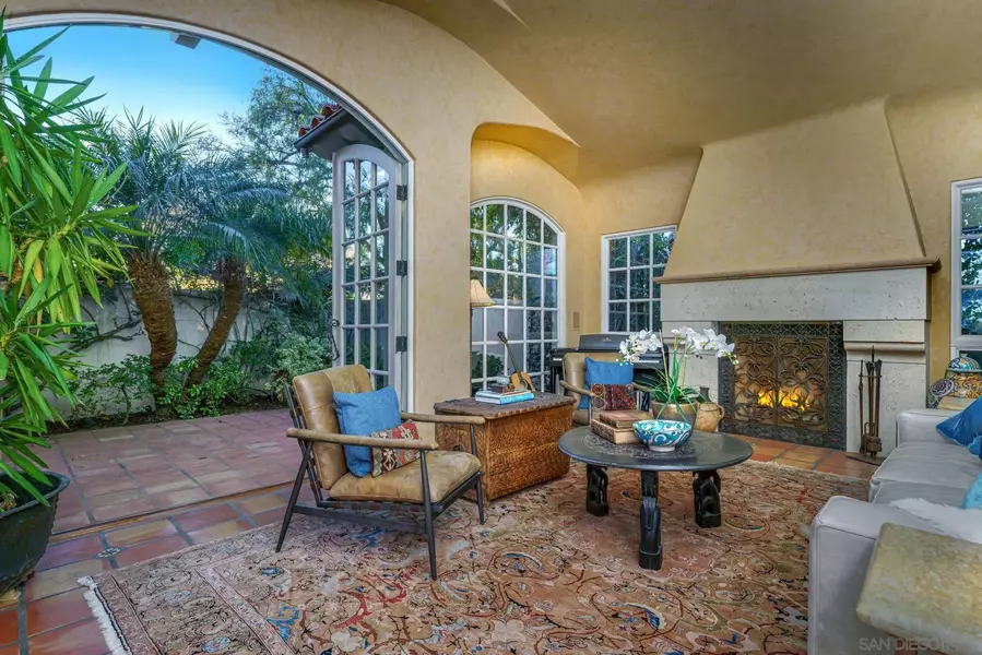 6174 El Tordo, Rancho Santa Fe, CA 92067