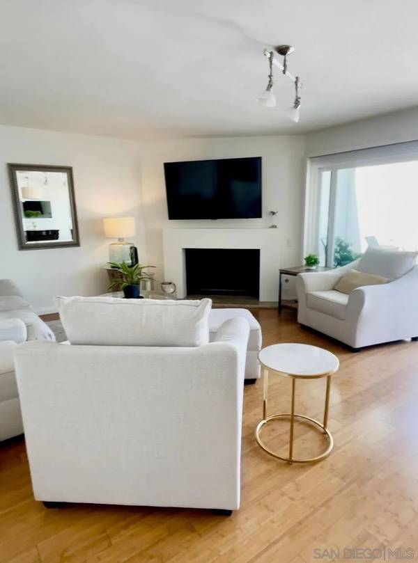 Coronado, CA 92118,48 Antigua Ct