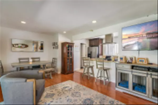 Poway, CA 92064,13225 Waltham Ave