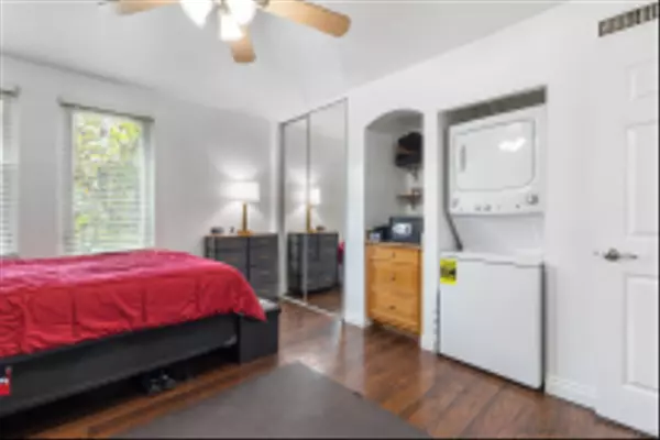 San Diego, CA 92115,5510 Adelaide Ave #1