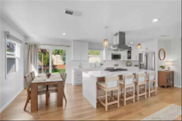 San Diego, CA 92117,4972 Mount Elbrus Dr