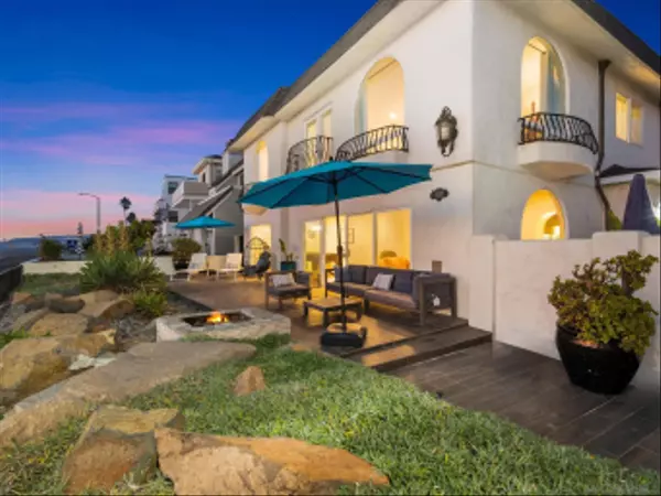San Diego, CA 92109,2727 Ocean Front Walk