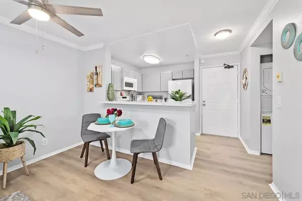 San Diego, CA 92122,8889 CAMINITO PLAZA CENTRO #7326