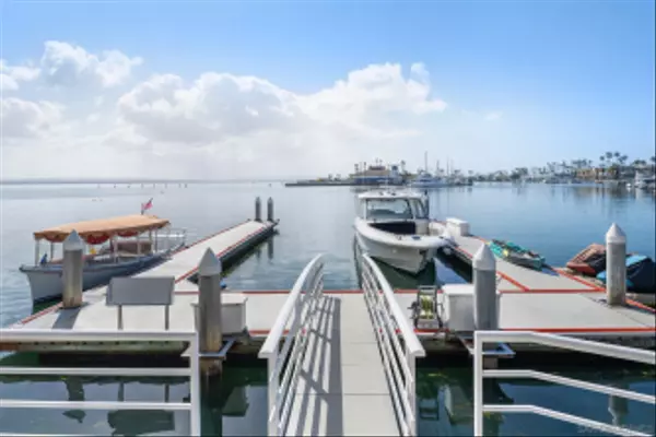 Coronado, CA 92118,1 The Point