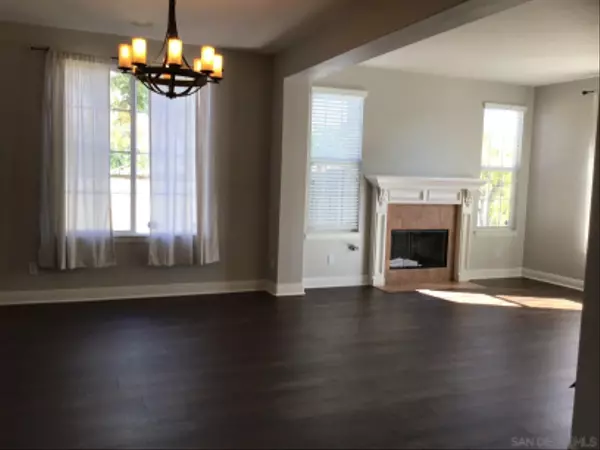 Carlsbad, CA 92009,2676 Peppertree Way