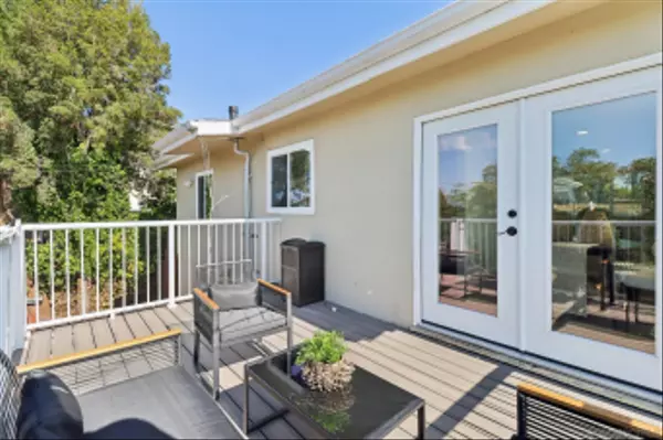 Escondido, CA 92025,118 W 8Th Ave