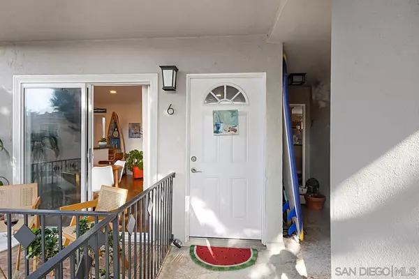 San Diego, CA 92109,911 Missouri St #6