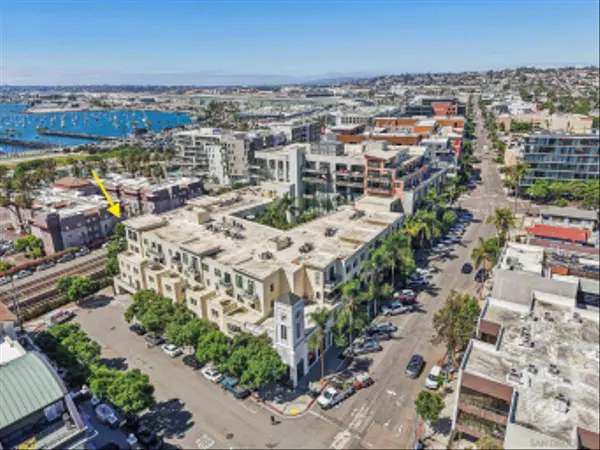 San Diego, CA 92101,1750 Kettner Blvd #414