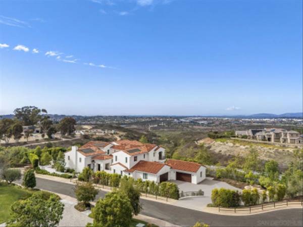 San Diego, CA 92130,6370 Carmel View South