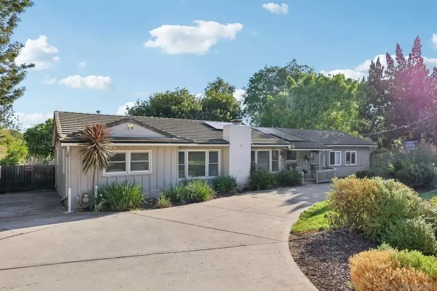 10629 Challenge Blvd, La Mesa, CA 91941