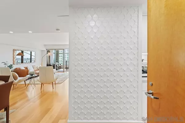 San Diego, CA 92101,645 Front #1215