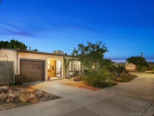 San Diego, CA 92117,4407 Dakota Drive