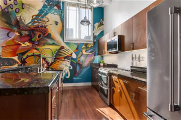 San Diego, CA 92101,950 6Th Ave #437