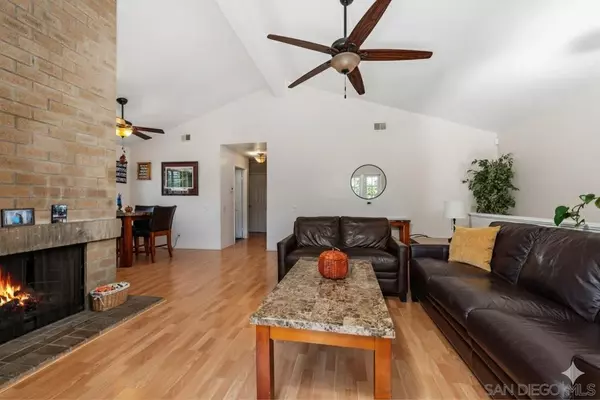 San Diego, CA 92110,6028 Gaines St