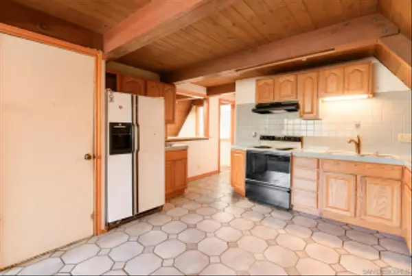 Lakeside, CA 92040,11618 Johnson Lake Road