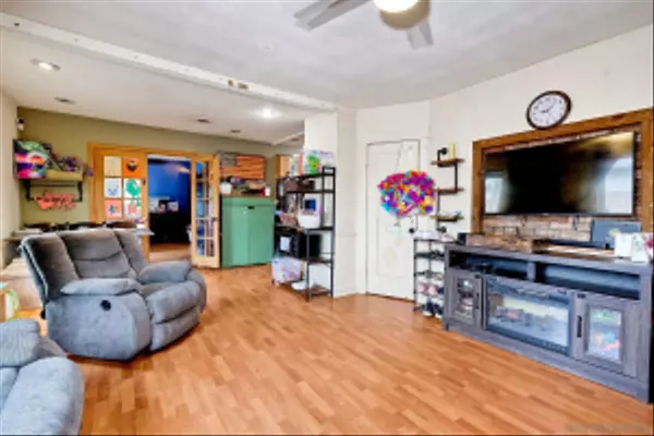 Santee, CA 92071,9428 Prospect Ave