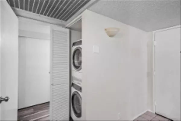 San Diego, CA 92115,5985 Dandridge Ln #103