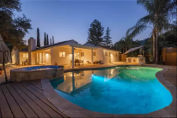 1454 Romance Road, Escondido, CA 92029