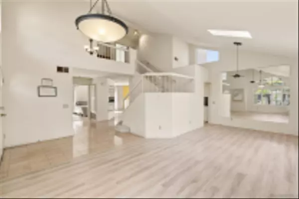 Oceanside, CA 92056,2332 Back Nine St