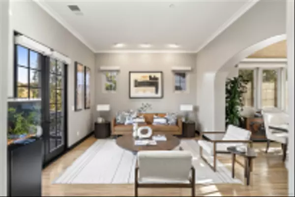 San Diego, CA 92127,14582 Luna Media