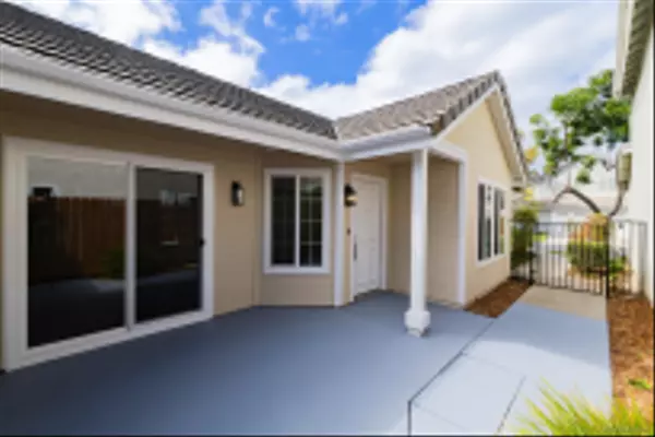 San Diego, CA 92128,10378 Rancho Carmel Dr