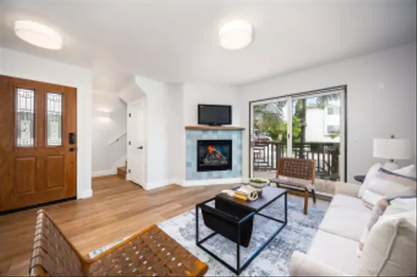 San Diego, CA 92109,3986 Riviera Dr