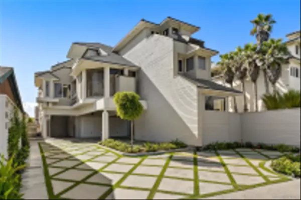 Imperial Beach, CA 91932,1288 Seacoast Dr.