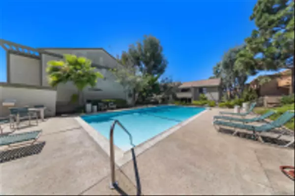 San Diego, CA 92122,6178 Agee St #151