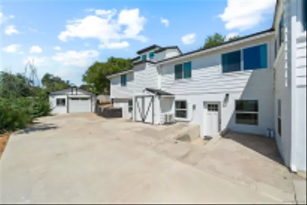 El Cajon, CA 92019,1730 Vista Del Valle Blvd #1