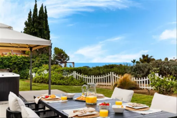 La Jolla, CA 92037,7806 Via Capri