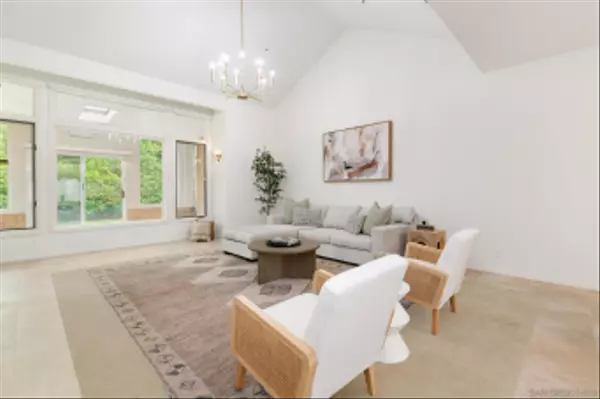 San Diego, CA 92130,14231 Fox Run Row