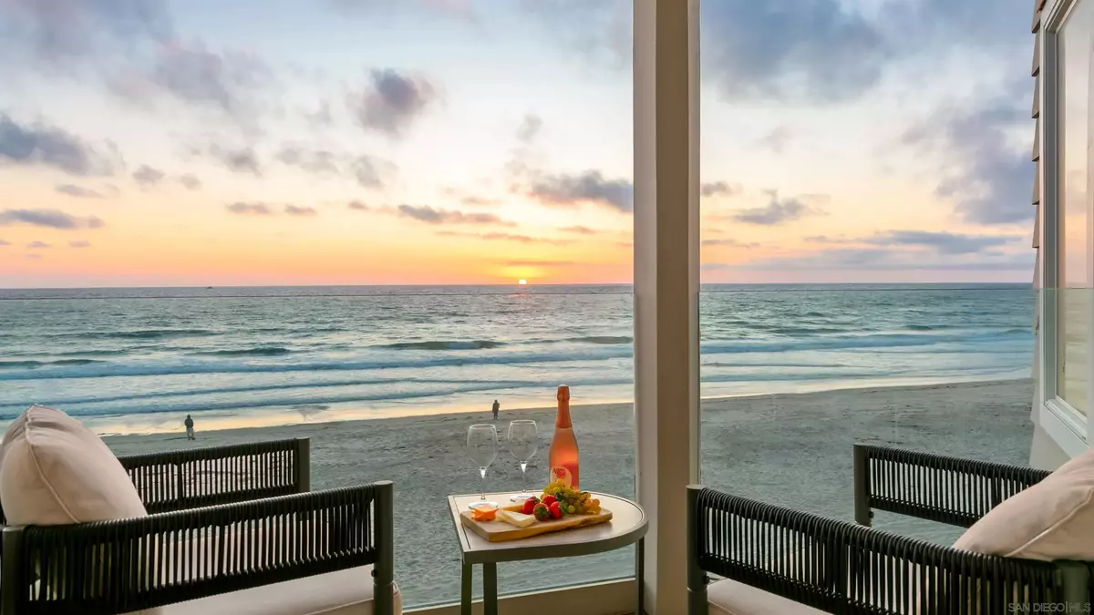 San Diego, CA 92109,3285 Ocean Front Walk #3