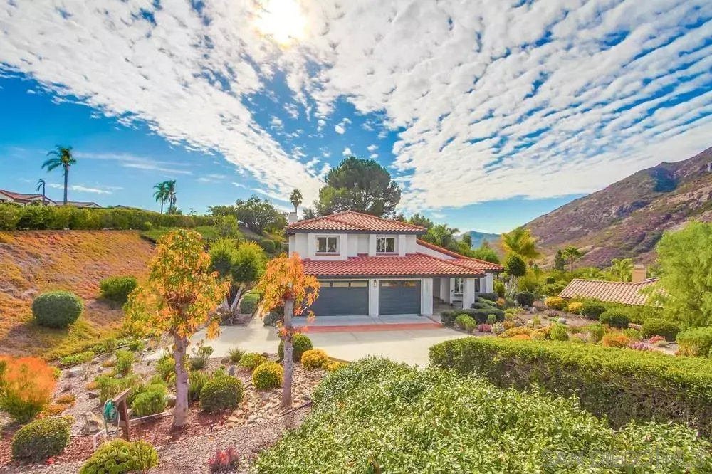Escondido, CA 92029,3302 Vista Rocosa