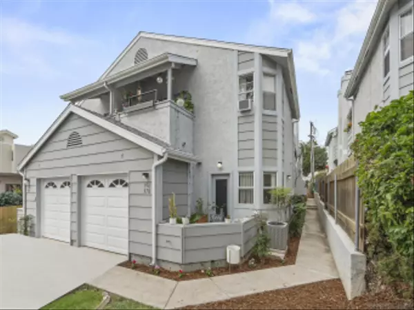Pacific Beach, CA 92109,976 Sapphire Street